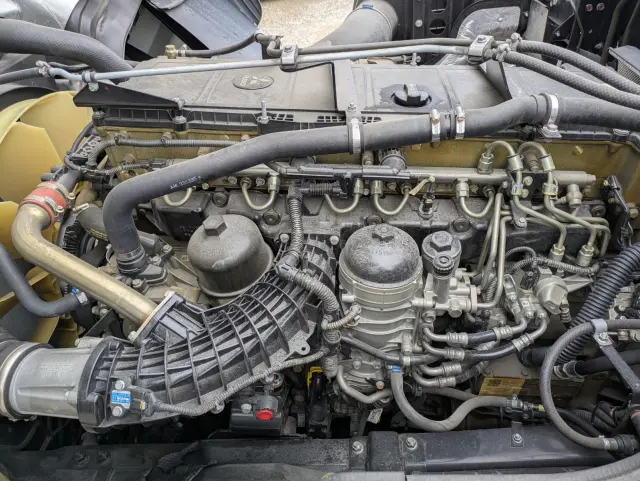 三菱 スーパーグレート 2PG-FP74HDR(2WD)の写真26
