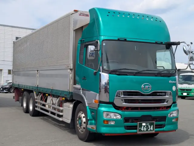 UD クオン QPG-CD5ZA(6x2)の写真2