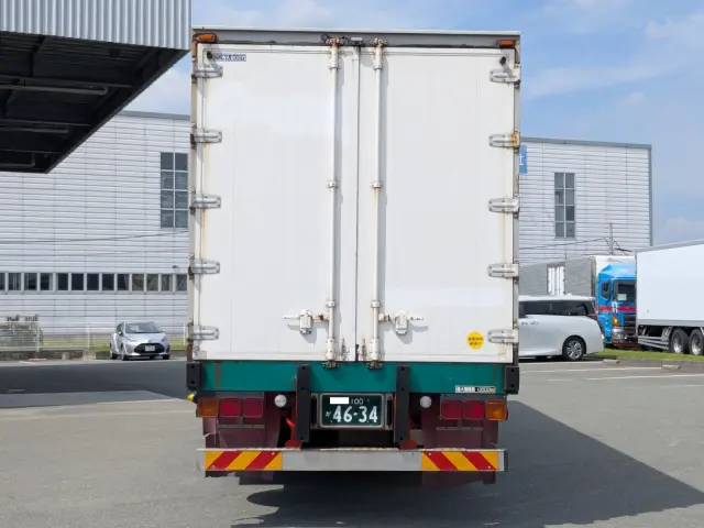 UD クオン QPG-CD5ZA(6x2)の写真7