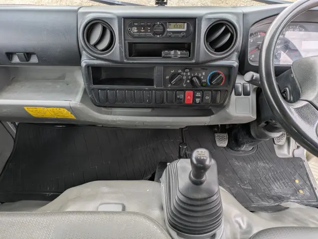 日野 デュトロ TKG-XZU620T(2WD)の写真29