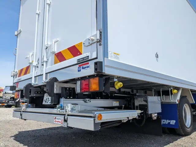 三菱 ファイター 2KG-FK65F(2WD)の写真6
