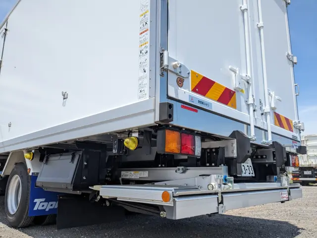 三菱 ファイター 2KG-FK65F(2WD)の写真7