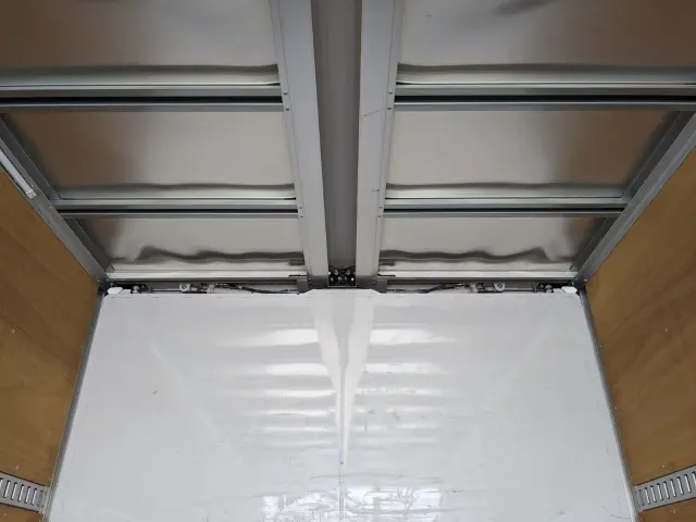 日野 レンジャー 2KG-FD2ABG(2WD)の写真14