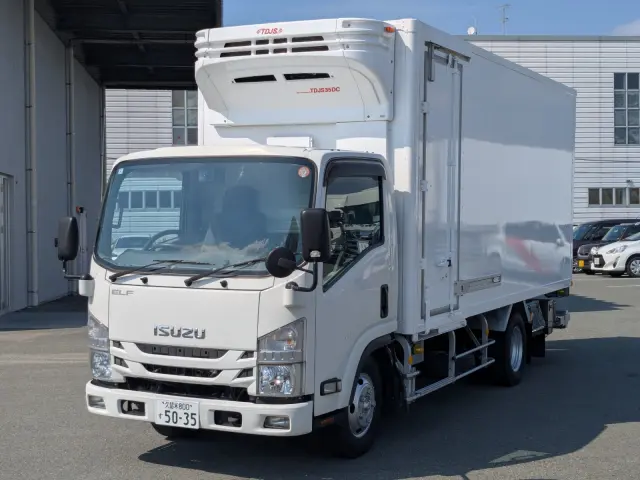 いすゞ エルフ TRG-NMR85AN(2WD)の写真1