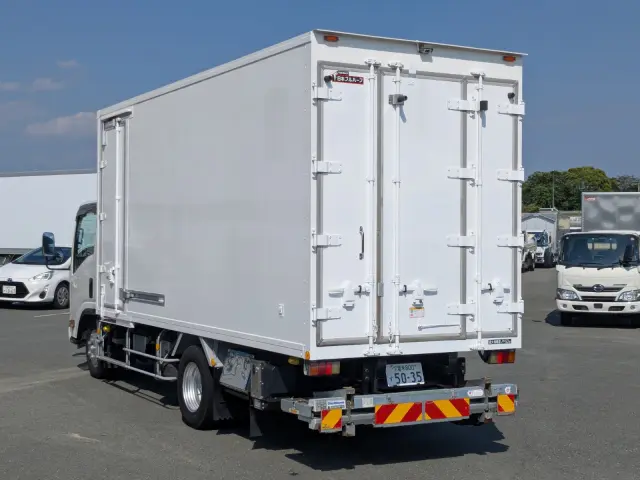 いすゞ エルフ TRG-NMR85AN(2WD)の写真3