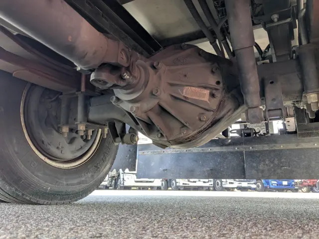 いすゞ エルフ TRG-NMR85AN(2WD)の写真11