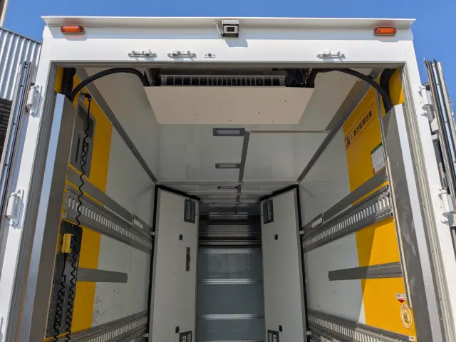 いすゞ エルフ TRG-NMR85AN(2WD)の写真29