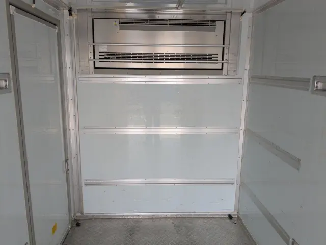 いすゞ エルフ TRG-NMR85AN(2WD)の写真31