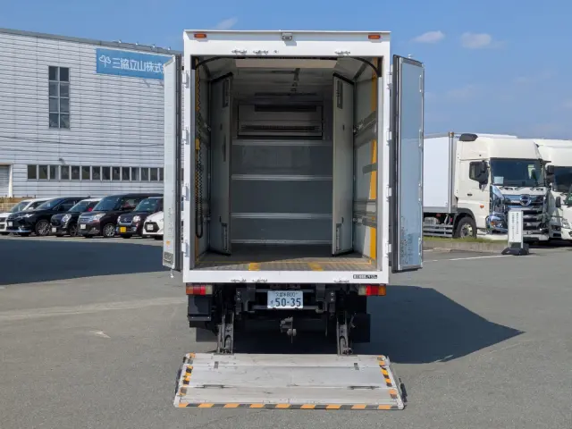 いすゞ エルフ TRG-NMR85AN(2WD)の写真41