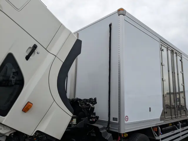 日野 プロフィア 2DG-FW1AHC(2WD)の写真45