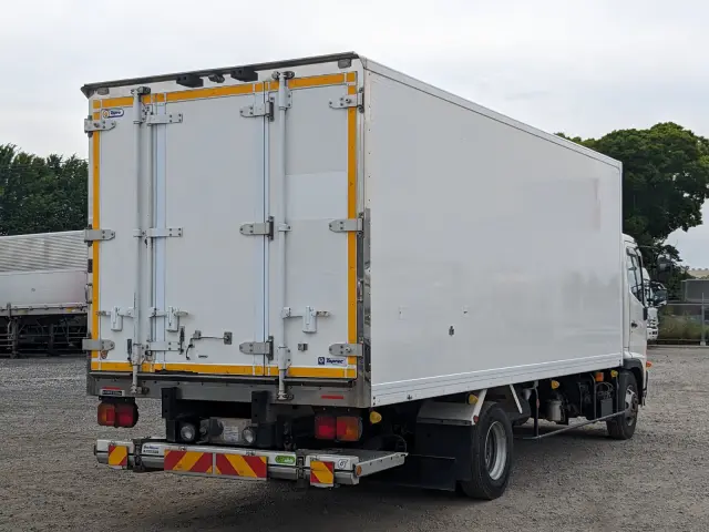 日野 レンジャー TKG-FC9JJAA(2WD)の写真4