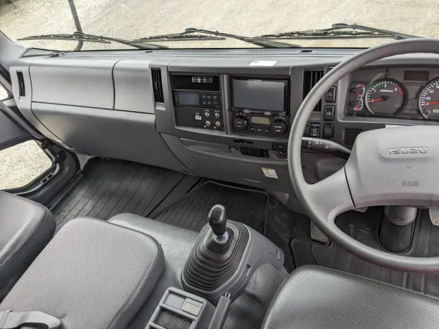いすゞ フォワード TKG-FRR90S2(2WD)の写真25