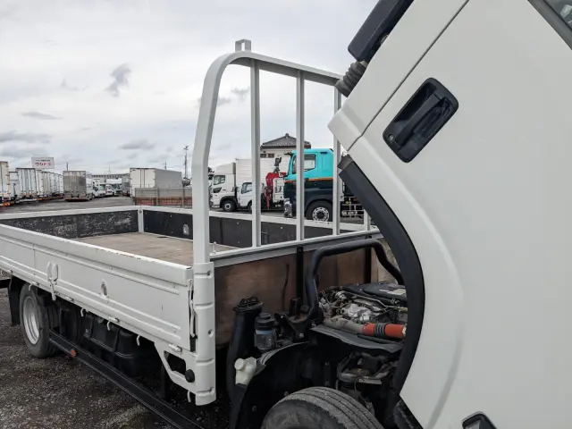 いすゞ エルフ TPG-NNR85AR(2WD)の写真36