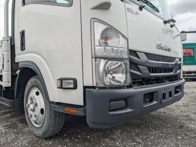 いすゞ エルフ TPG-NNR85AR(2WD)の写真38