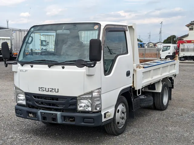 いすゞ エルフ TPG-NJR85AD(2WD)の写真1