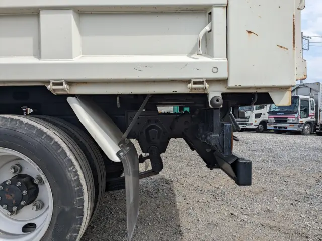 いすゞ エルフ TPG-NJR85AD(2WD)の写真32