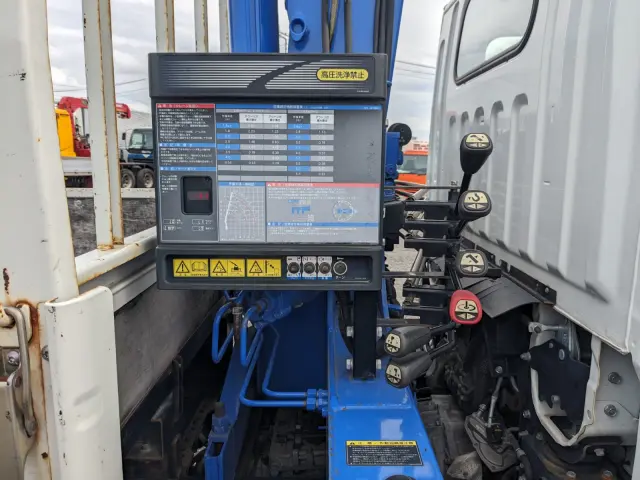 三菱 キャンター TPG-FEA50(2WD)の写真24