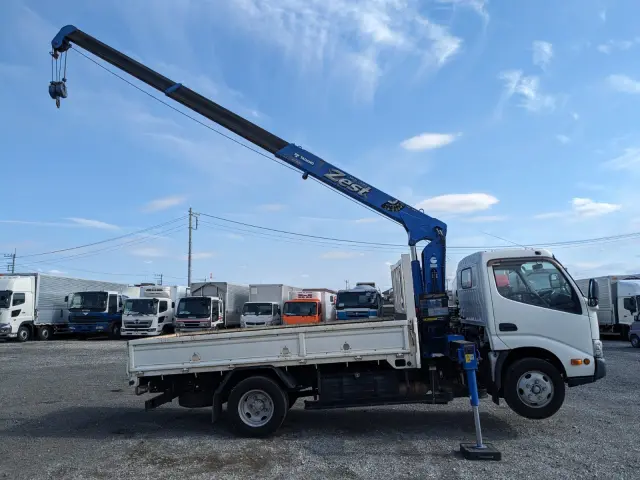 日野 デュトロ TPG-XZU650M(2WD)の写真25