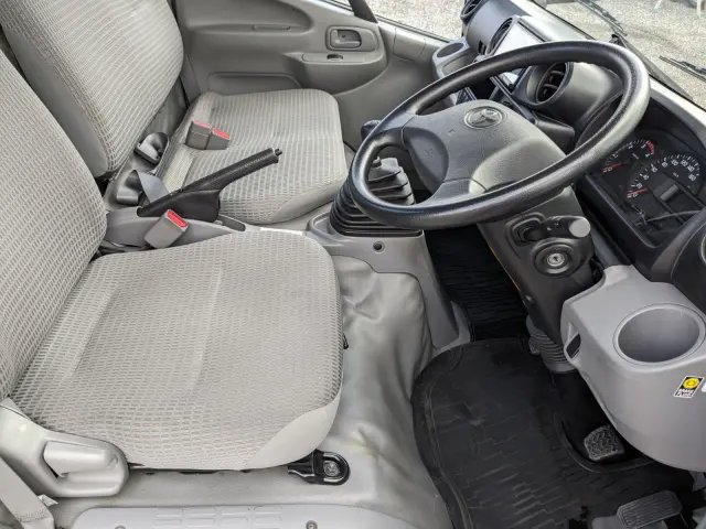 トヨタ トヨエース TKG-XZC655(2WD)の写真24