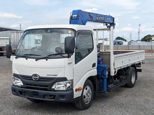 日野 デュトロ TPG-XZU650M(2WD)の写真1