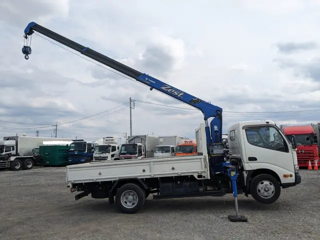 日野 デュトロ TPG-XZU650M(2WD)の写真29