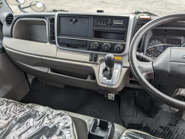 三菱 キャンター TPG-FEA50(2WD)の写真11