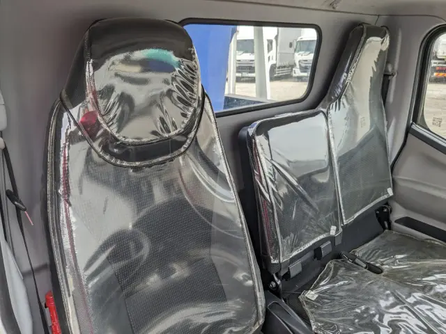 三菱 キャンター TPG-FEA50(2WD)の写真12