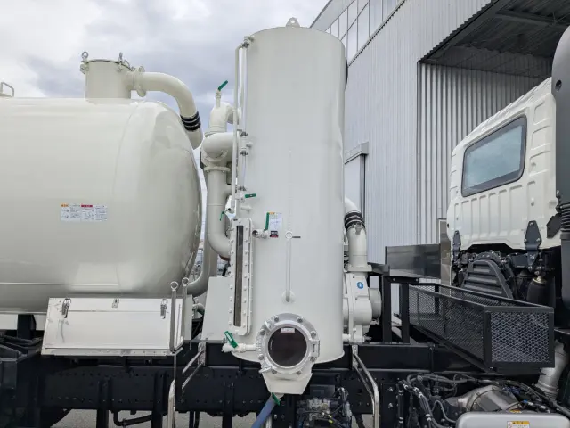 日野 プロフィア 2DG-FS1AJE(6x4)の写真21
