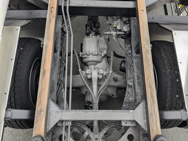 日野 プロフィア 2DG-FS1AJE(6x4)の写真37
