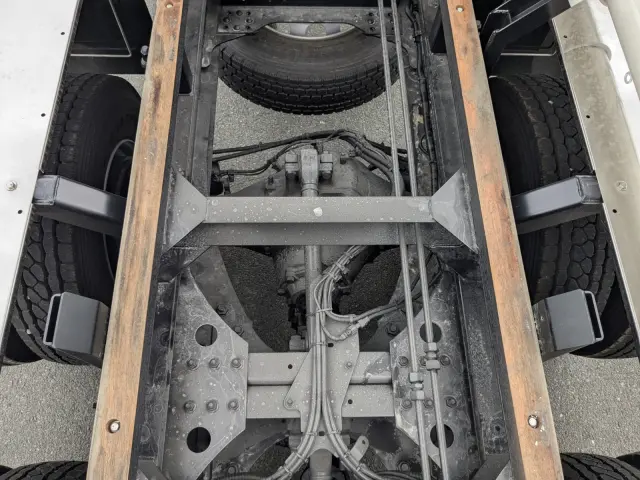 日野 プロフィア 2DG-FS1AJE(6x4)の写真38