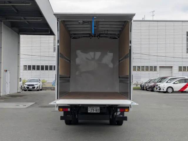 三菱 キャンター 2RG-FEB50(2WD)の写真9