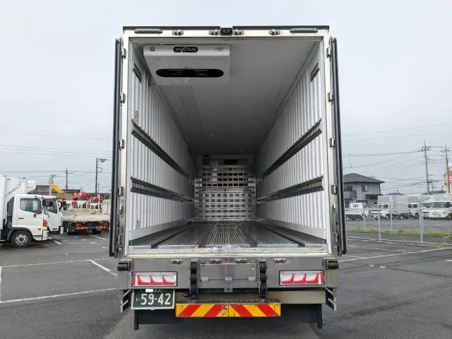 日野 プロフィア 2DG-FW1AHJ(8x4)の写真9