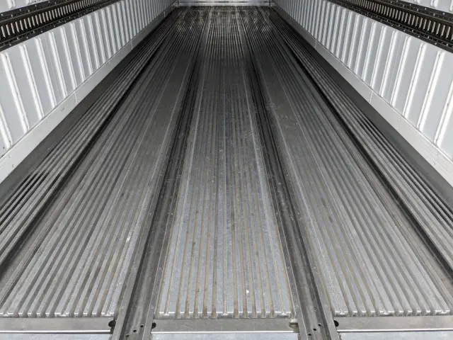 日野 プロフィア 2DG-FW1AHJ(8x4)の写真11