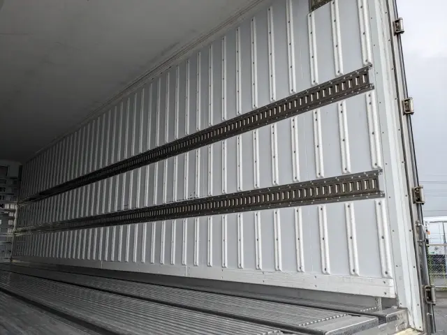 日野 プロフィア 2DG-FW1AHJ(8x4)の写真14