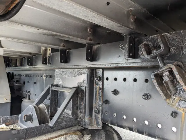 日野 プロフィア 2DG-FW1AHJ(8x4)の写真18