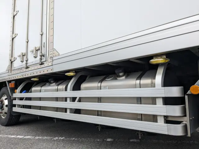 日野 プロフィア 2DG-FW1AHJ(8x4)の写真21