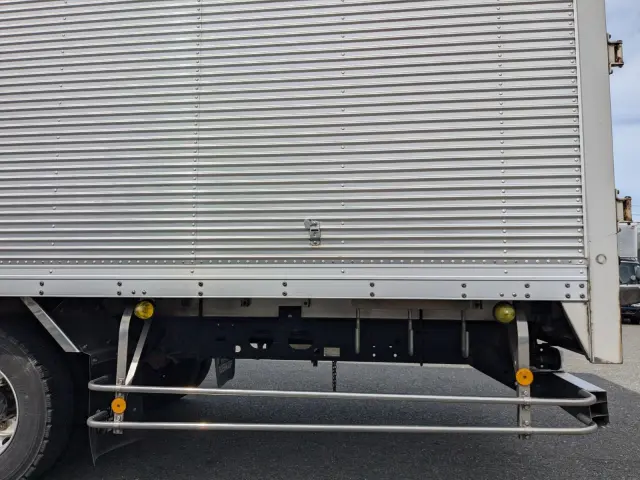 いすゞ フォワード 2RG-FRR90S2(2WD)の写真21