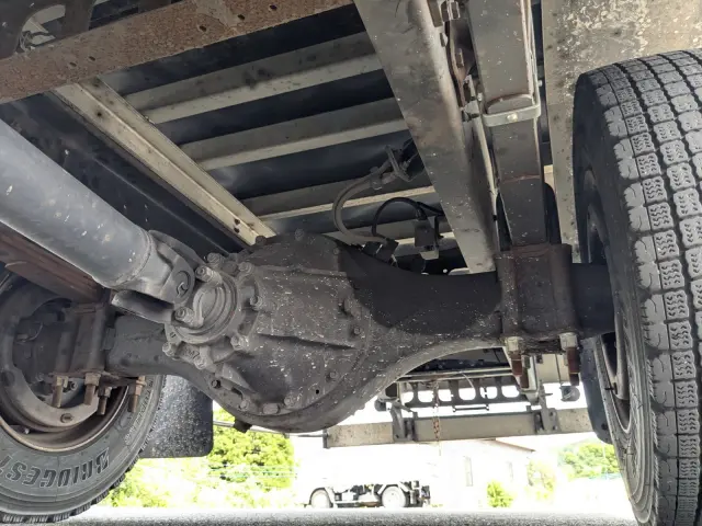 いすゞ フォワード 2RG-FRR90S2(2WD)の写真23