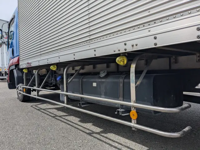 いすゞ フォワード 2RG-FRR90S2(2WD)の写真24