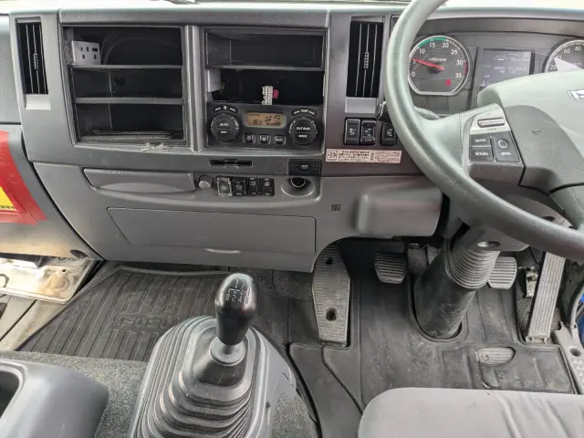 いすゞ フォワード 2RG-FRR90S2(2WD)の写真33