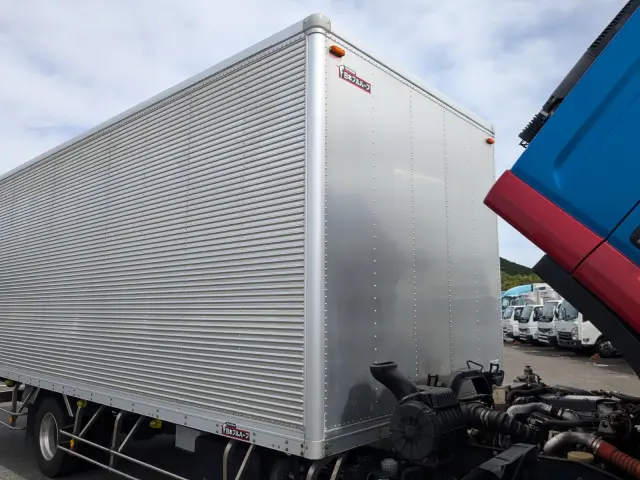 いすゞ フォワード 2RG-FRR90S2(2WD)の写真39