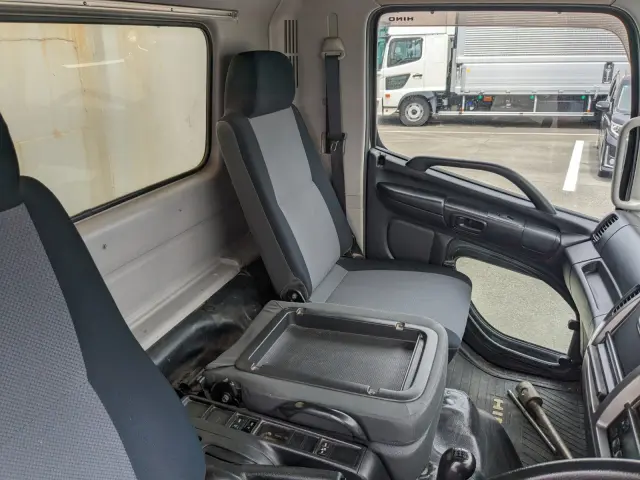 日野 レンジャー TKG-FC9JCAA(2WD)の写真33