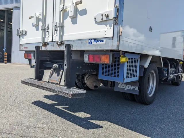 三菱 キャンター TPG-FBA20(2WD)の写真7