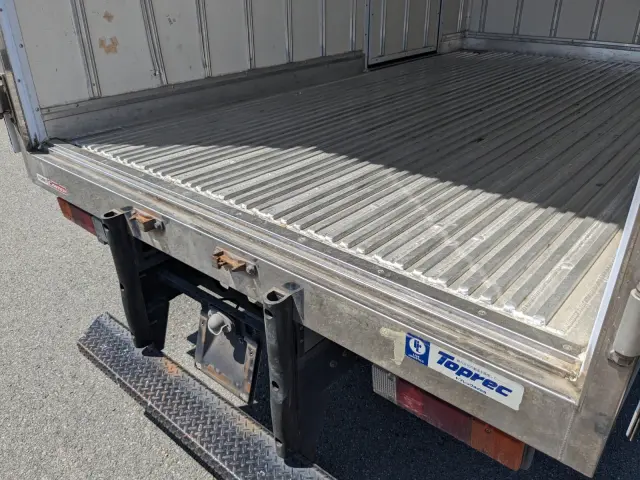 三菱 キャンター TPG-FBA20(2WD)の写真21