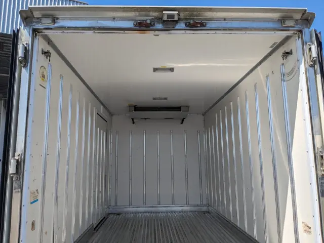 三菱 キャンター TPG-FBA20(2WD)の写真22
