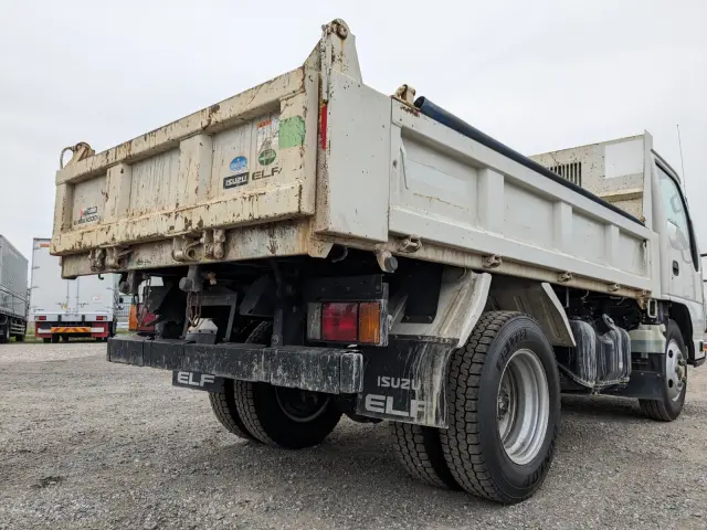 いすゞ エルフ TPG-NKR85AD(2WD)の写真6