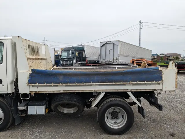 いすゞ エルフ TPG-NKR85AD(2WD)の写真23