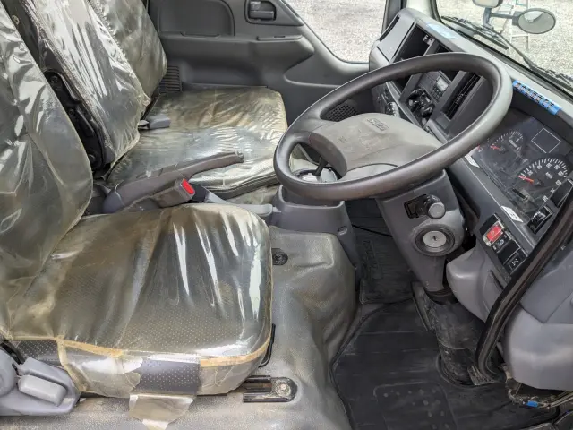 いすゞ エルフ TPG-NKR85AD(2WD)の写真28