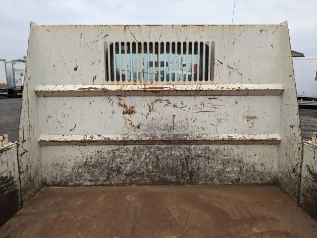 いすゞ エルフ TPG-NKR85AD(2WD)の写真15