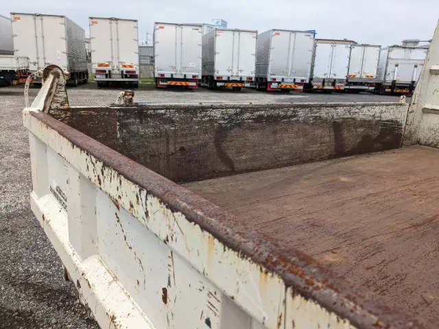 いすゞ エルフ TPG-NKR85AD(2WD)の写真17